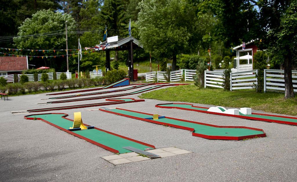 Roesjoebaden Camping & Stugby Sollentuna Exterior foto